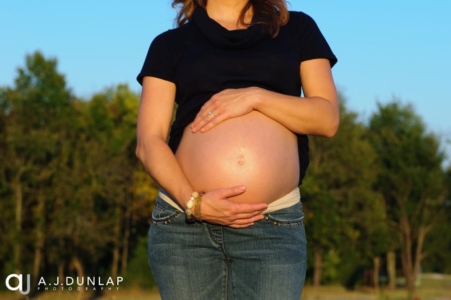 Halle's going to be a big sister! Family & Wedding Photographers in