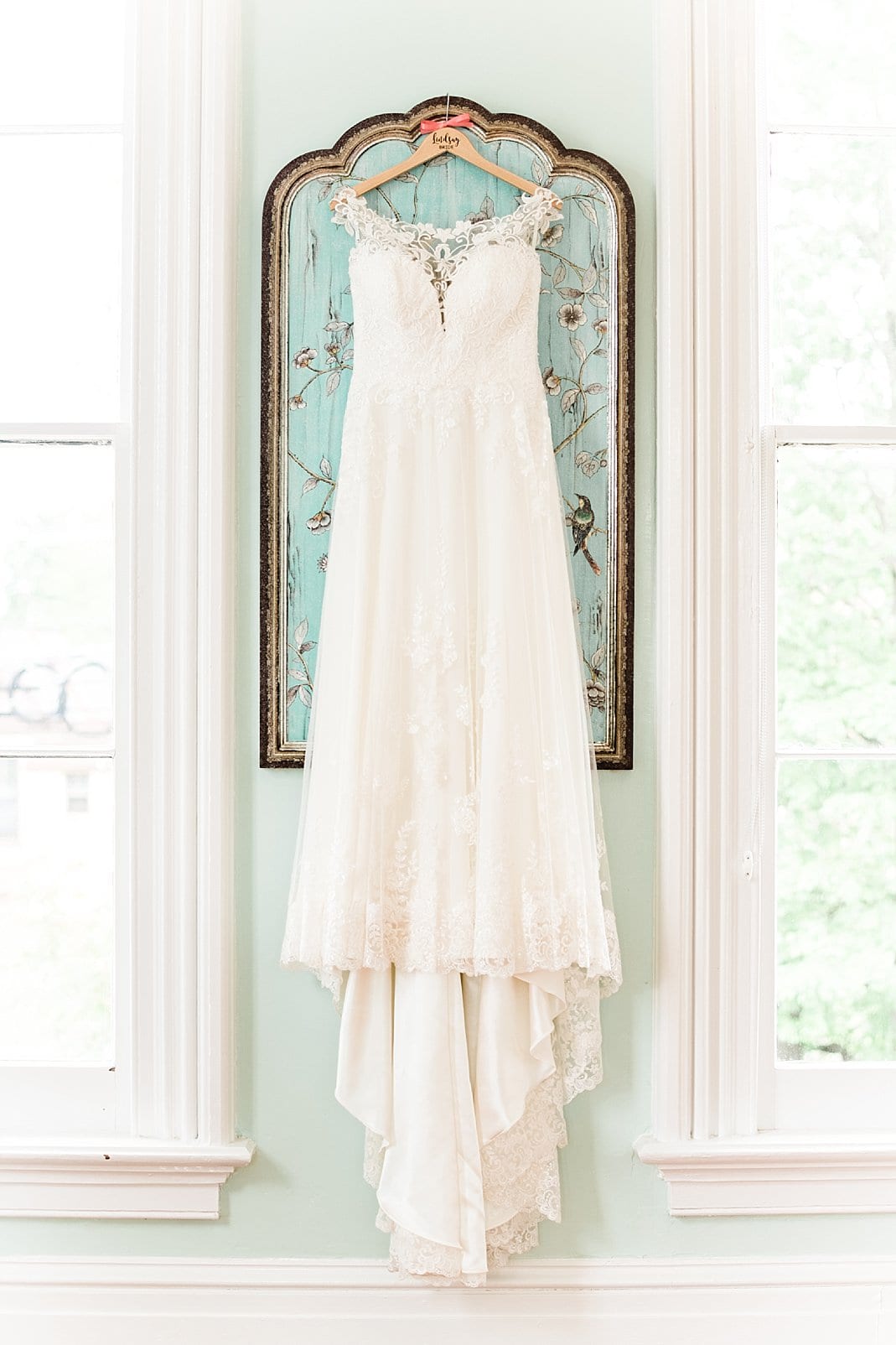 Essense of Australia lace wedding gown photo