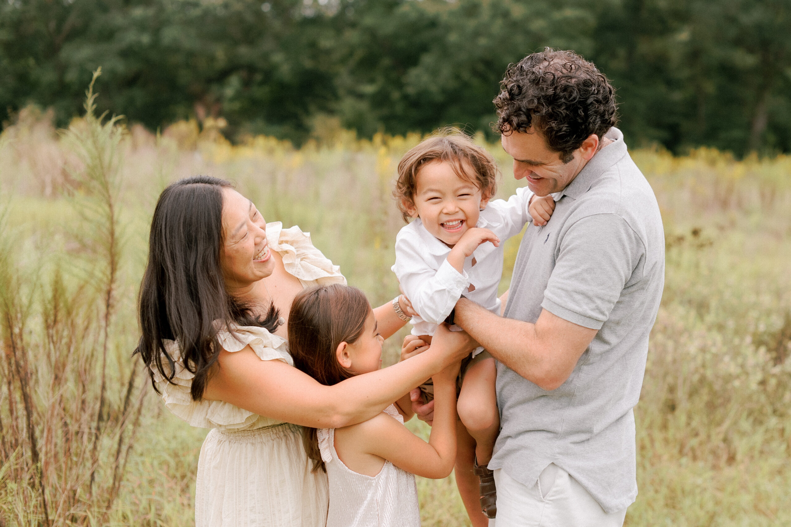 We're sharing our tips and tricks for getting the most out of your family photography. Learn from our years of experience as Raleigh family photographers!